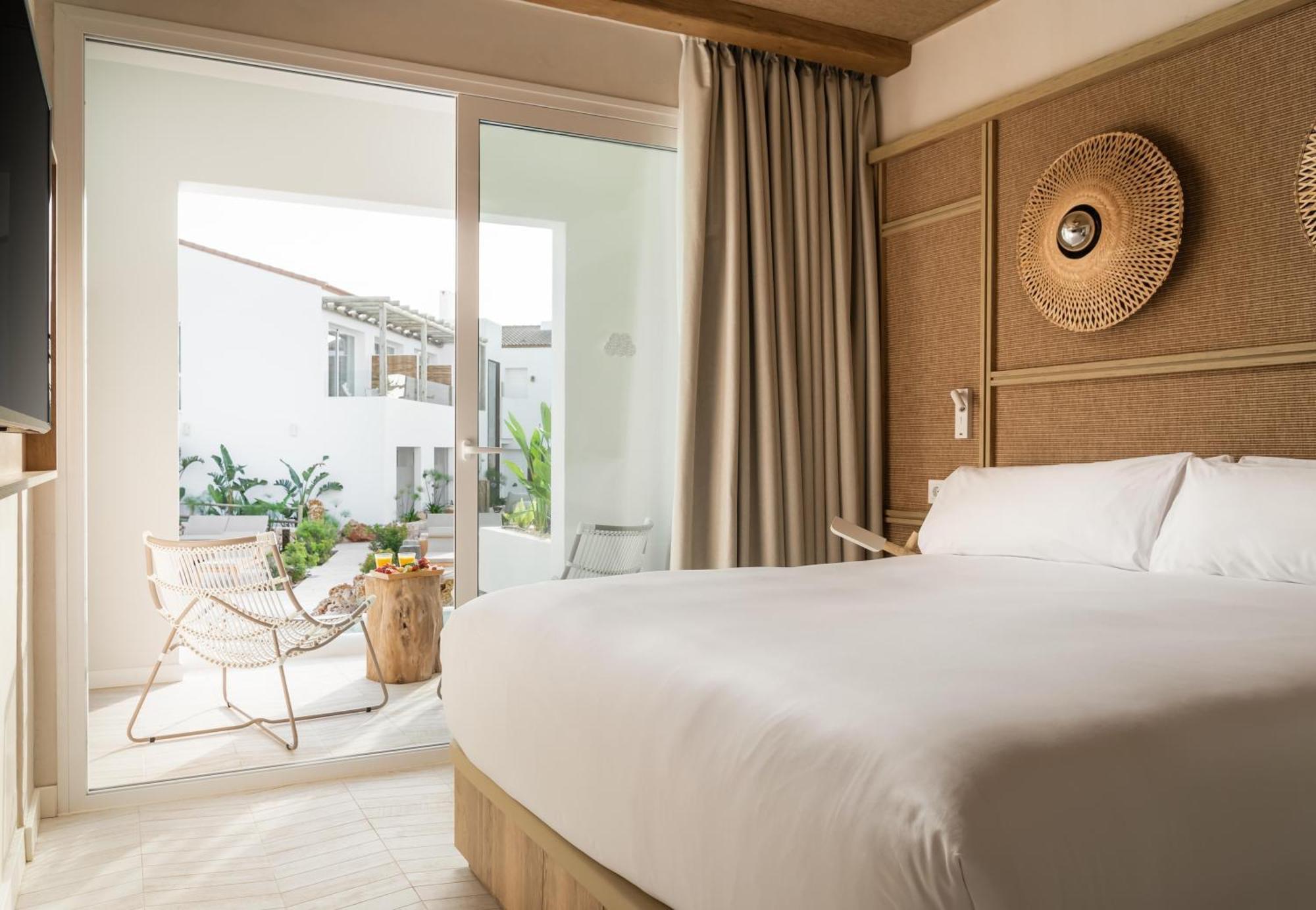 Lago Resort Menorca - Suites Del Lago Adults Only Cala en Bosch Kültér fotó