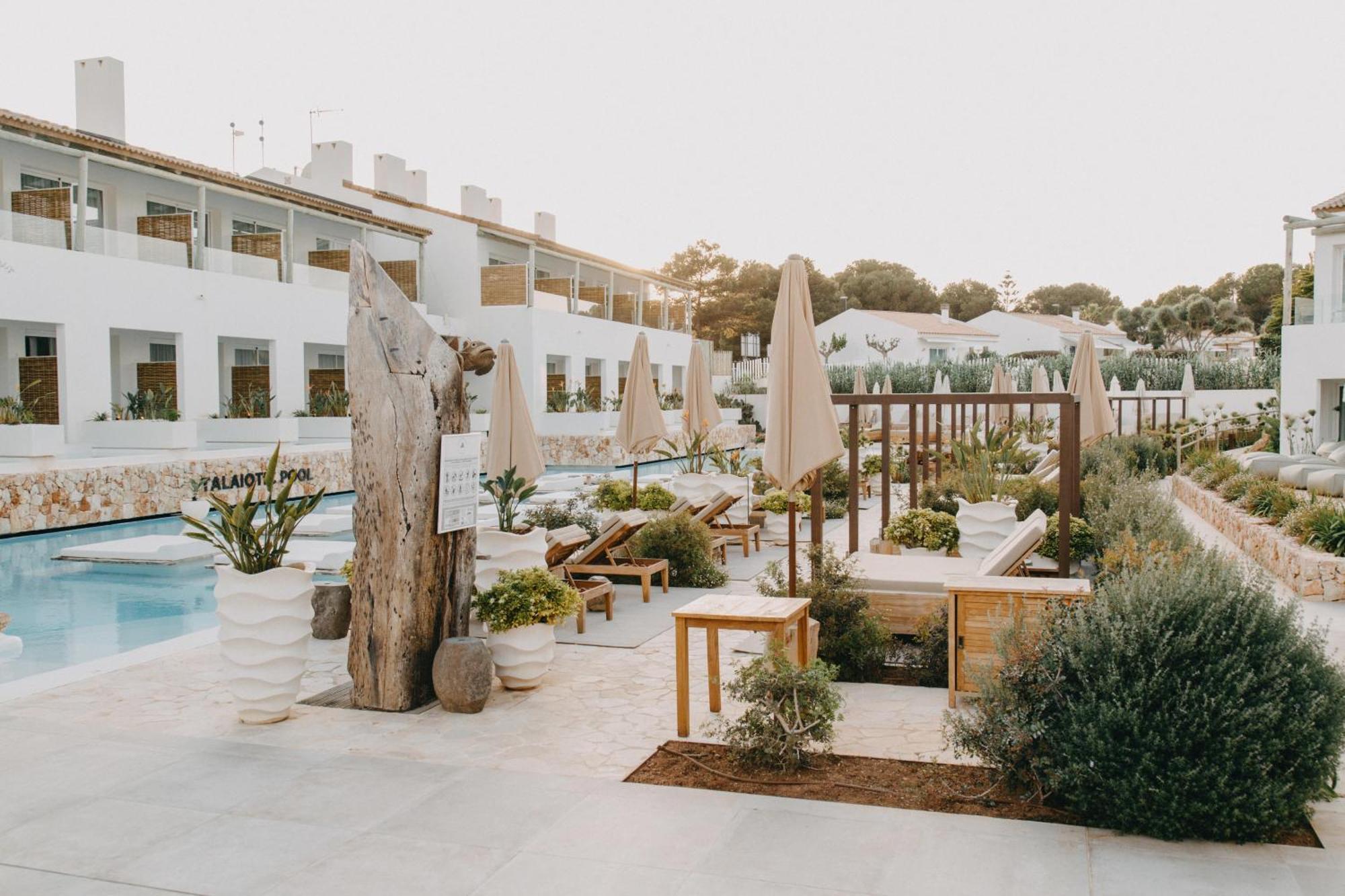 Lago Resort Menorca - Suites Del Lago Adults Only Cala en Bosch Kültér fotó